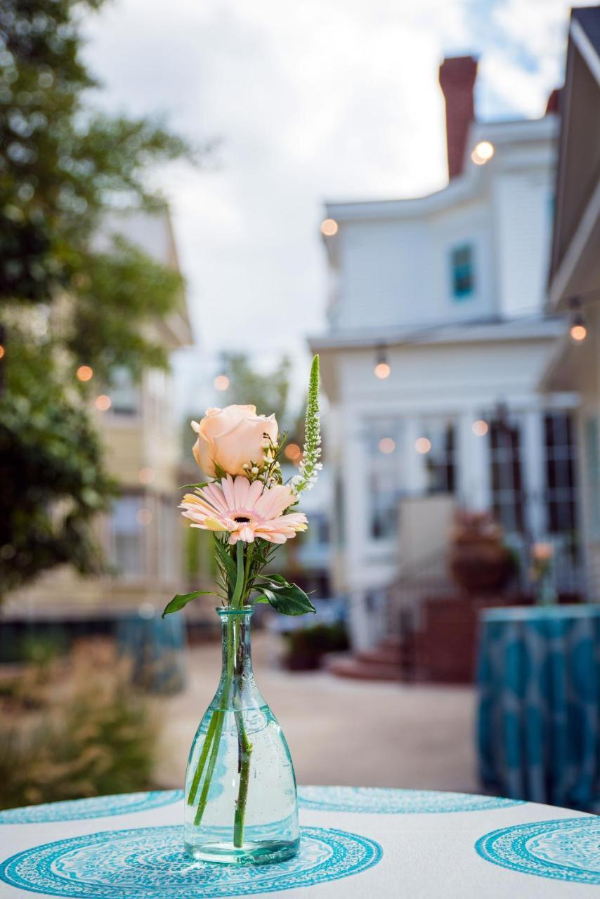 The Jarvis At 220 Bed & Breakfast New Bern Exterior photo